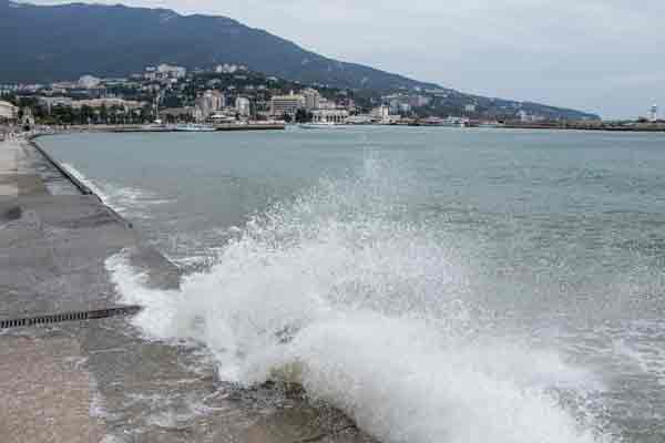Прогулка по Ялтинской набережной