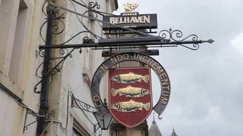  Peebles Heraldic Motto