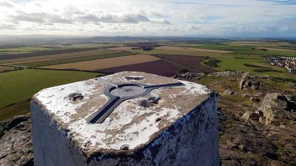 Summit of North Berwick Low