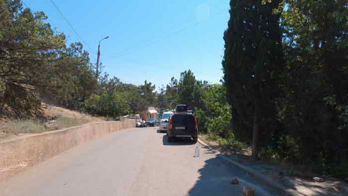 Спуск к пляжу в Новом Свете, Крым