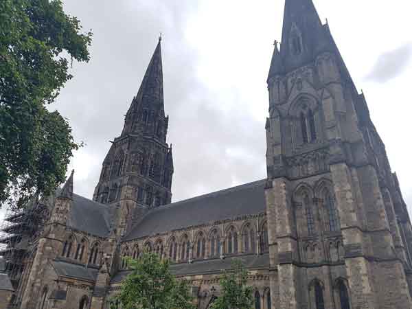 Cathedral St Mary's in Edinburgh