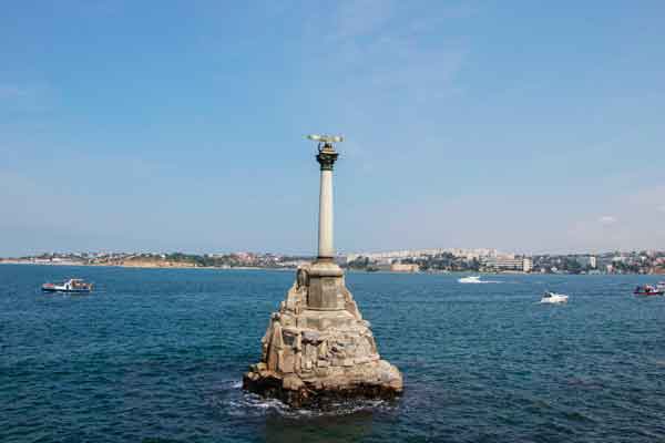 Севастополь - Памятник Затопленным Кораблям